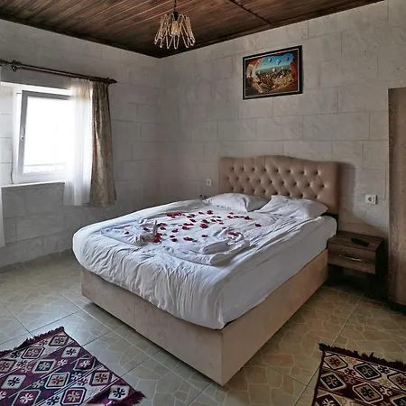 Epoch Stone House Hotel 2*