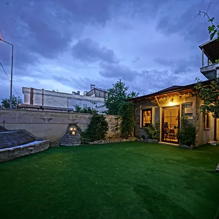 Epoch Stone House Hotel 2*