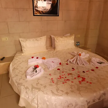Отель Epoch Stone House 2*