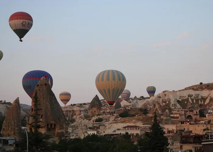 Epoch Stone House Гореме