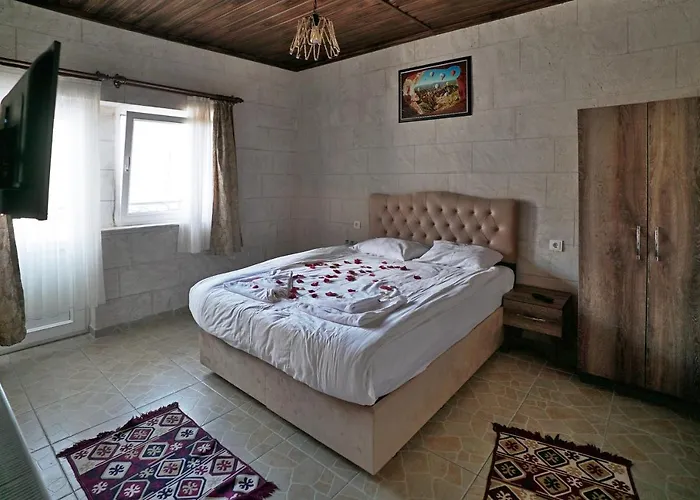 Epoch Stone House Отель 2*