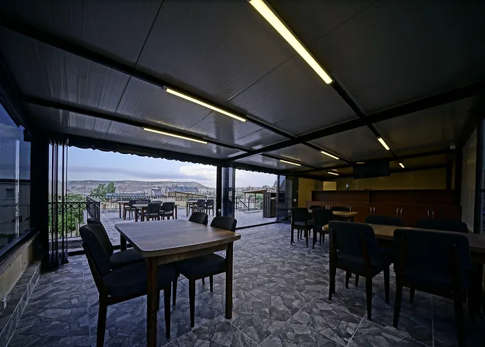 Epoch Stone House Hotel 2*