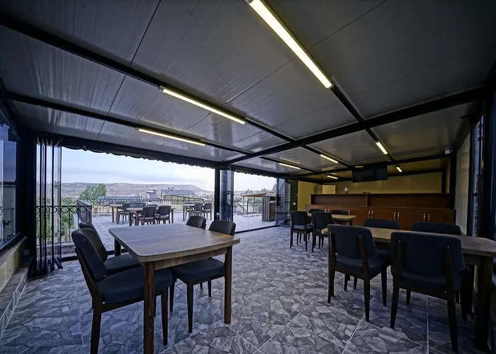 Epoch Stone House 2*